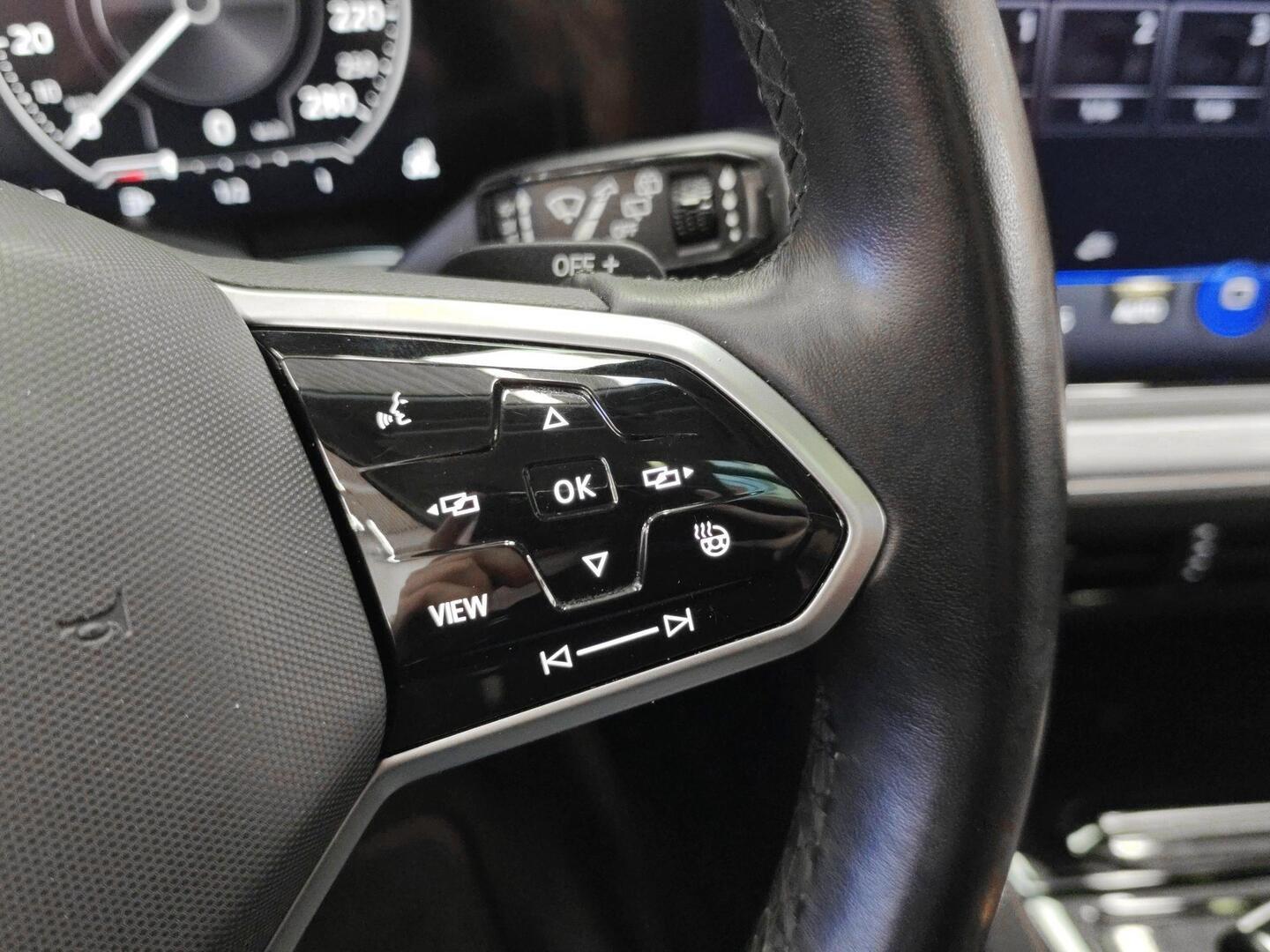 VOLKSWAGEN Touareg 2020
