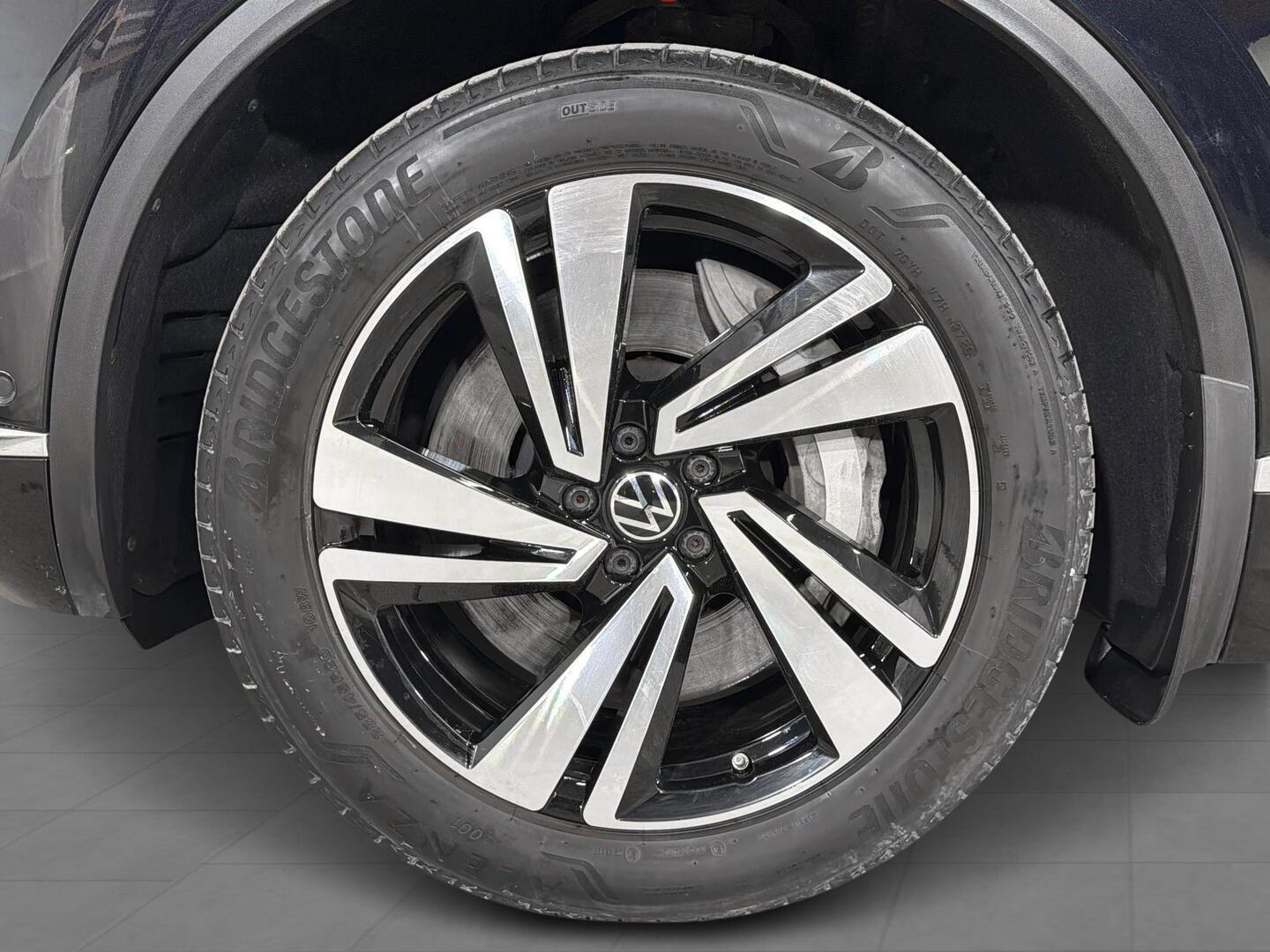VOLKSWAGEN Touareg 2020