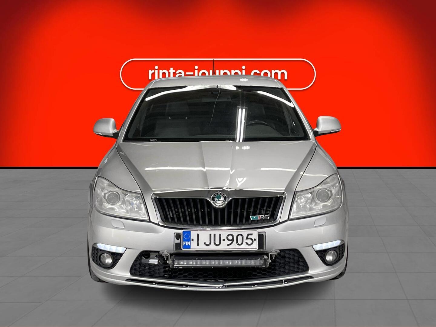 SKODA Octavia 2011