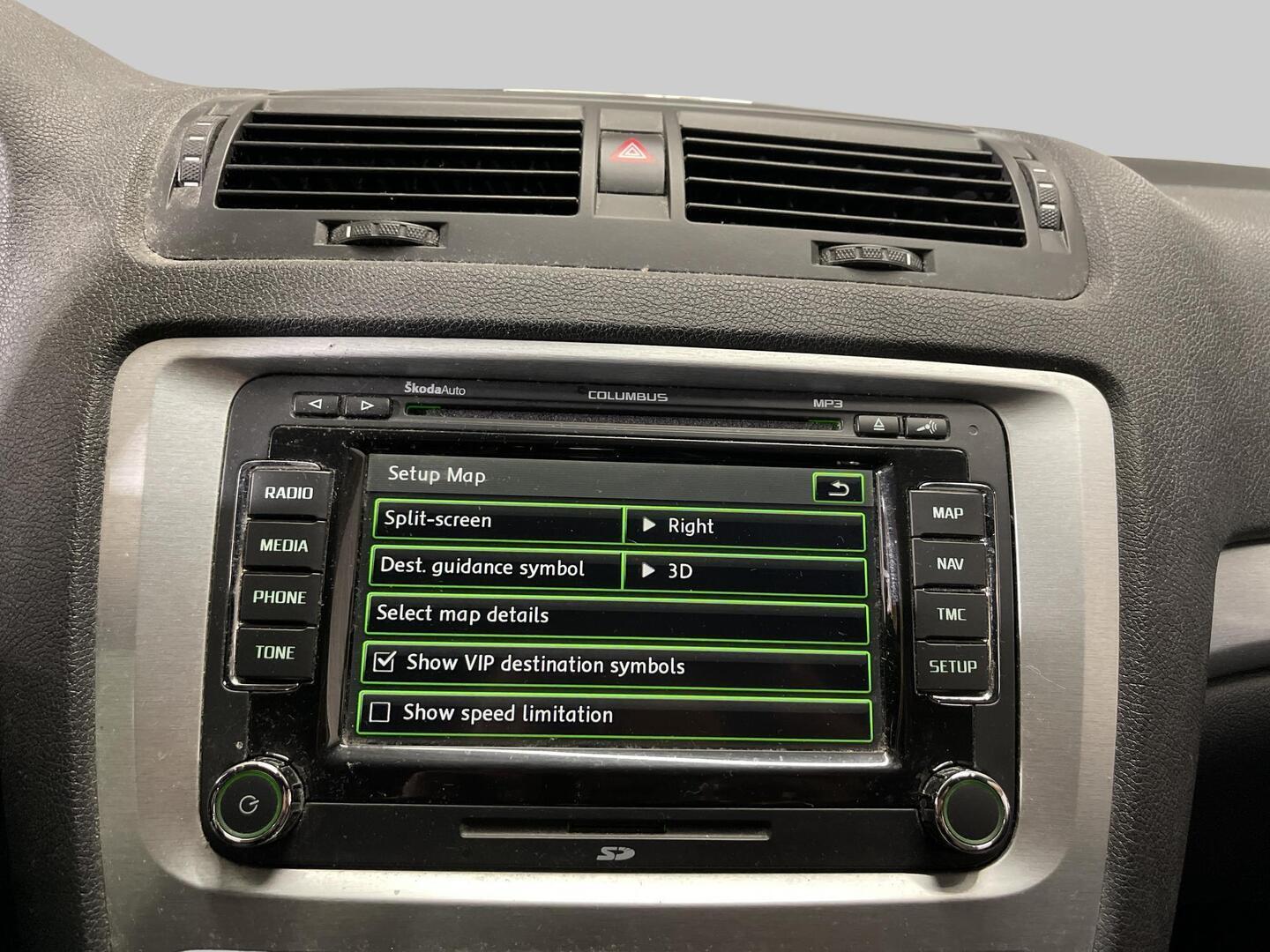 SKODA Octavia 2011