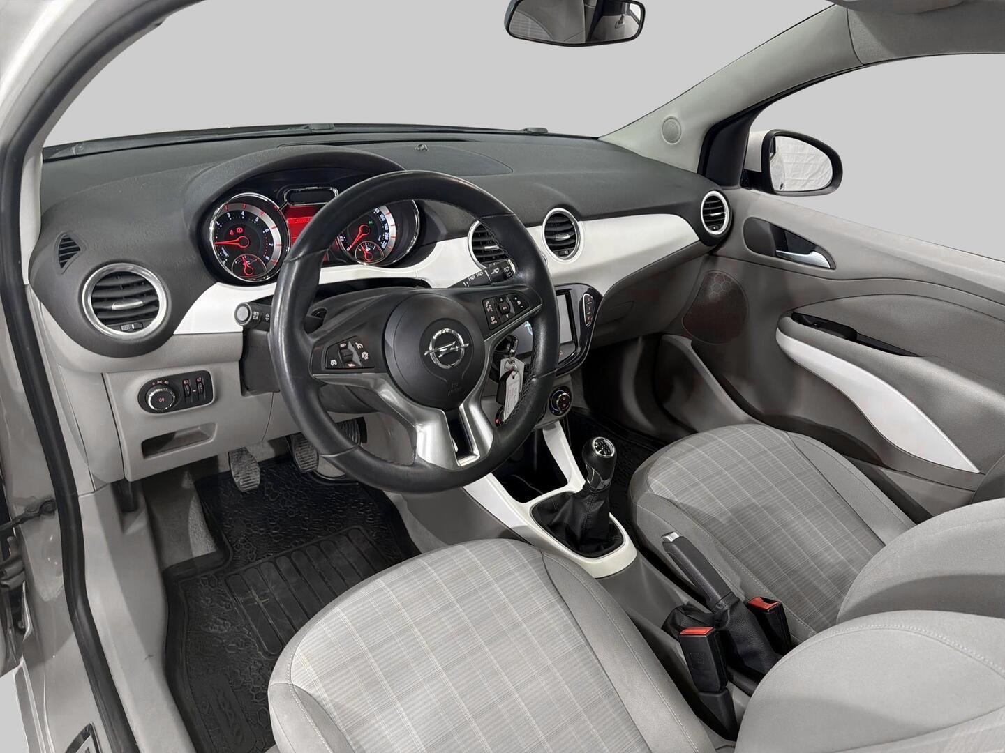OPEL Adam 2013