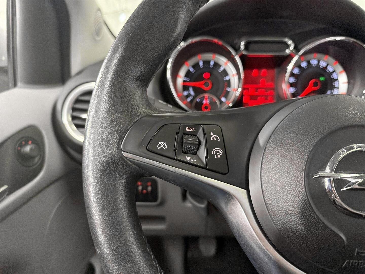 OPEL Adam 2013