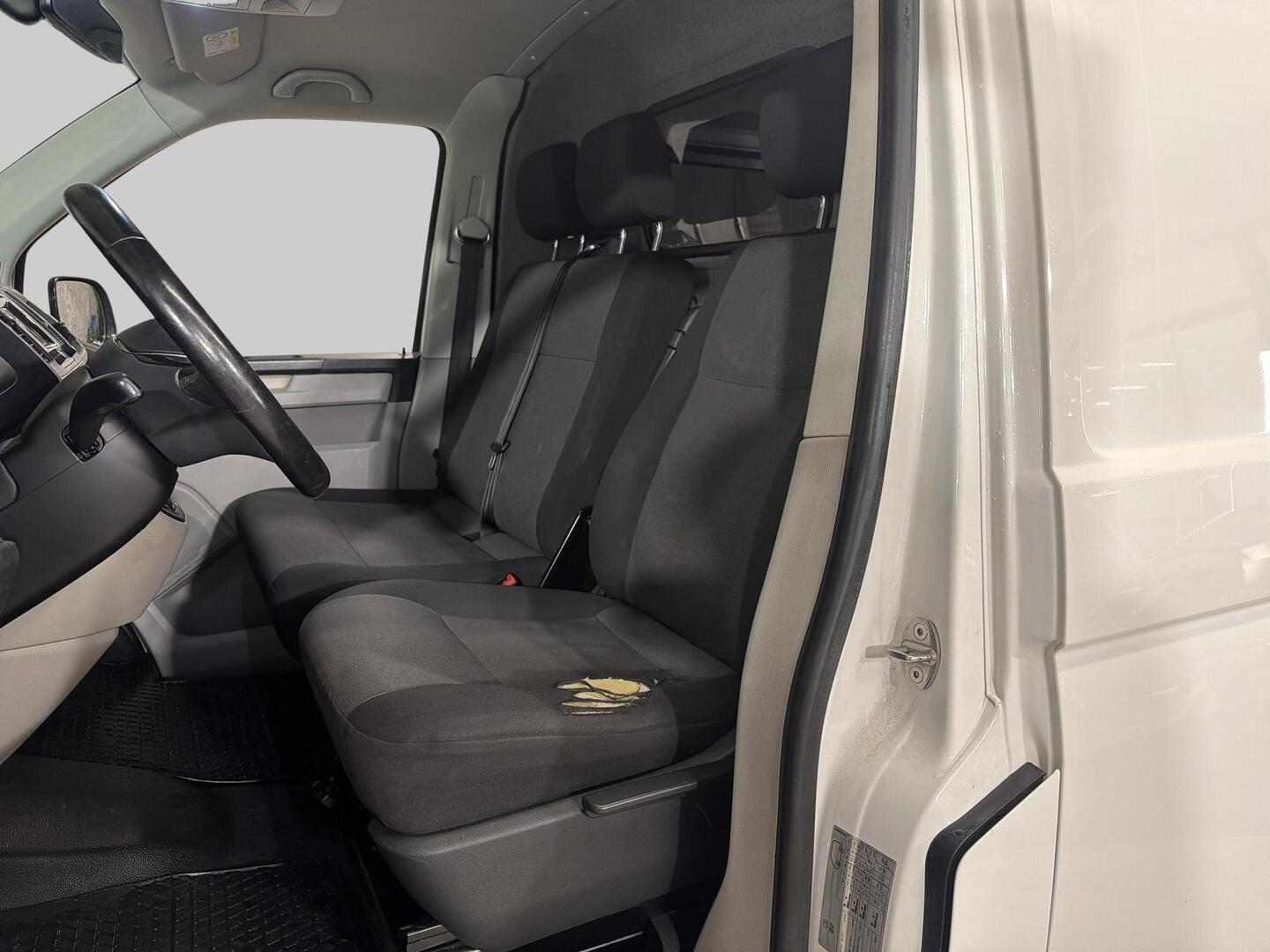 VOLKSWAGEN Transporter 2017