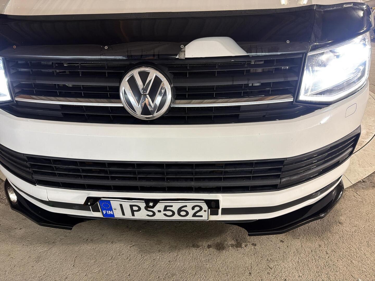 VOLKSWAGEN Transporter 2017