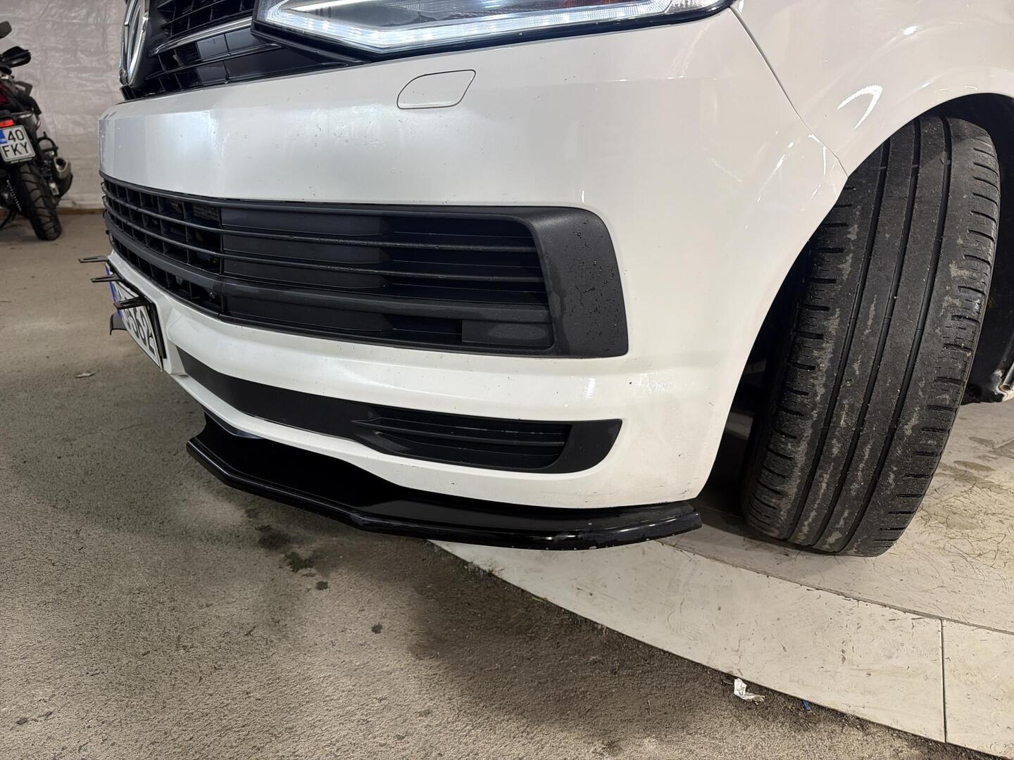 VOLKSWAGEN Transporter 2017