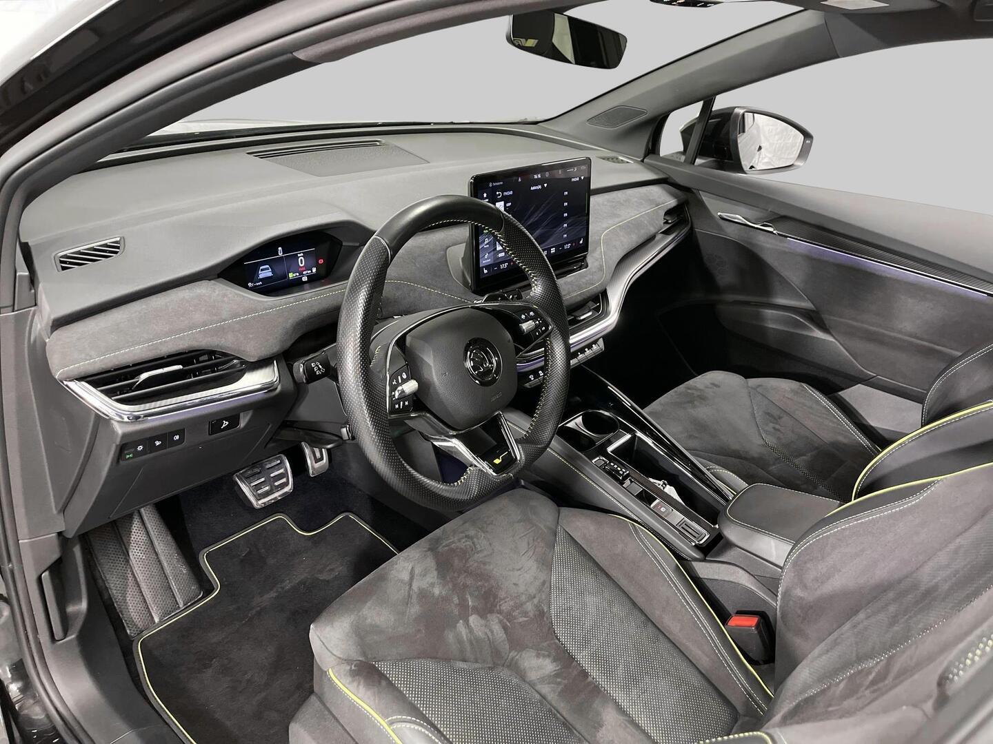 SKODA Enyaq 2023