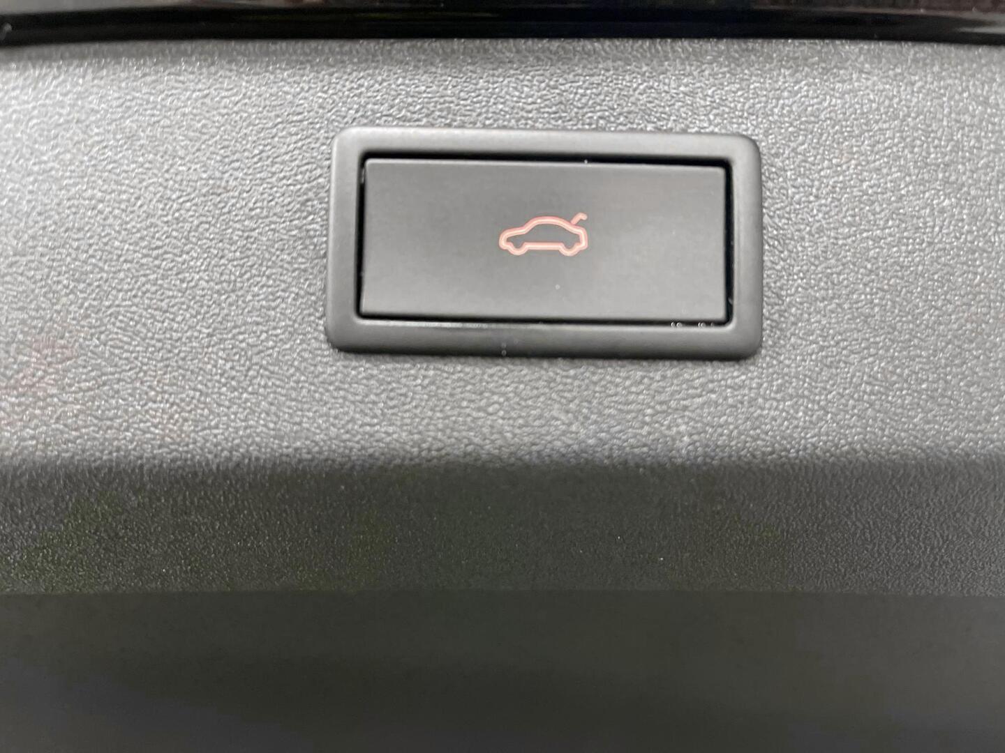 SKODA Enyaq 2023