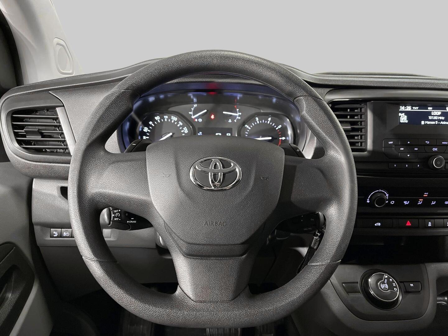 TOYOTA Proace 2020
