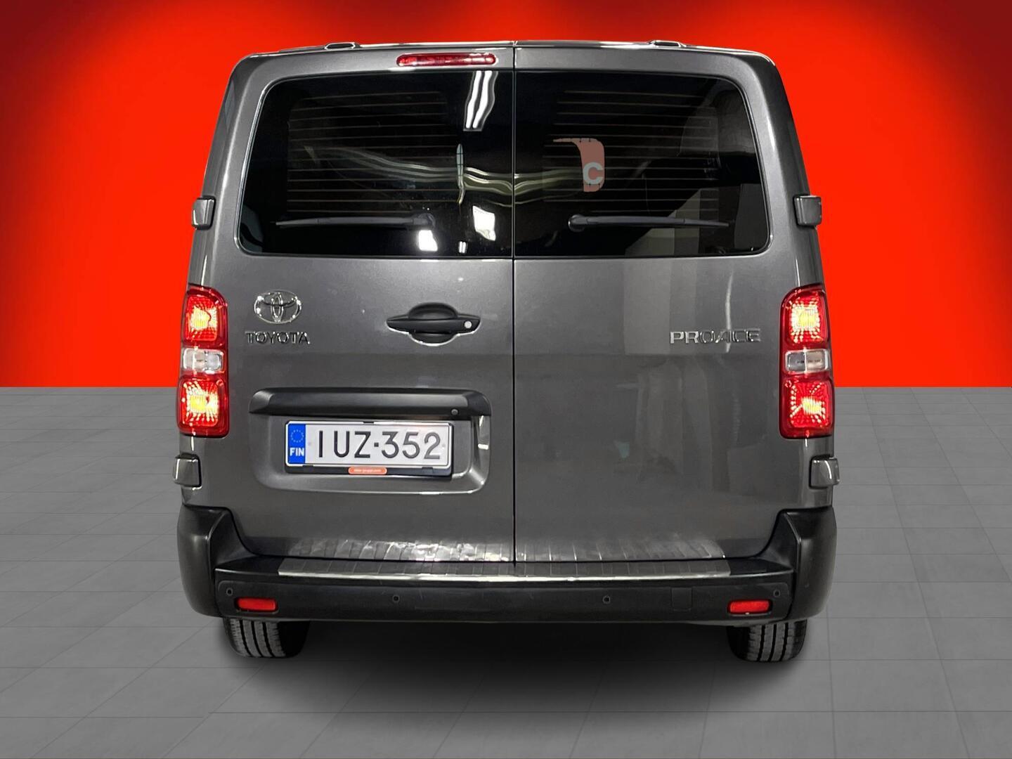 TOYOTA Proace 2020