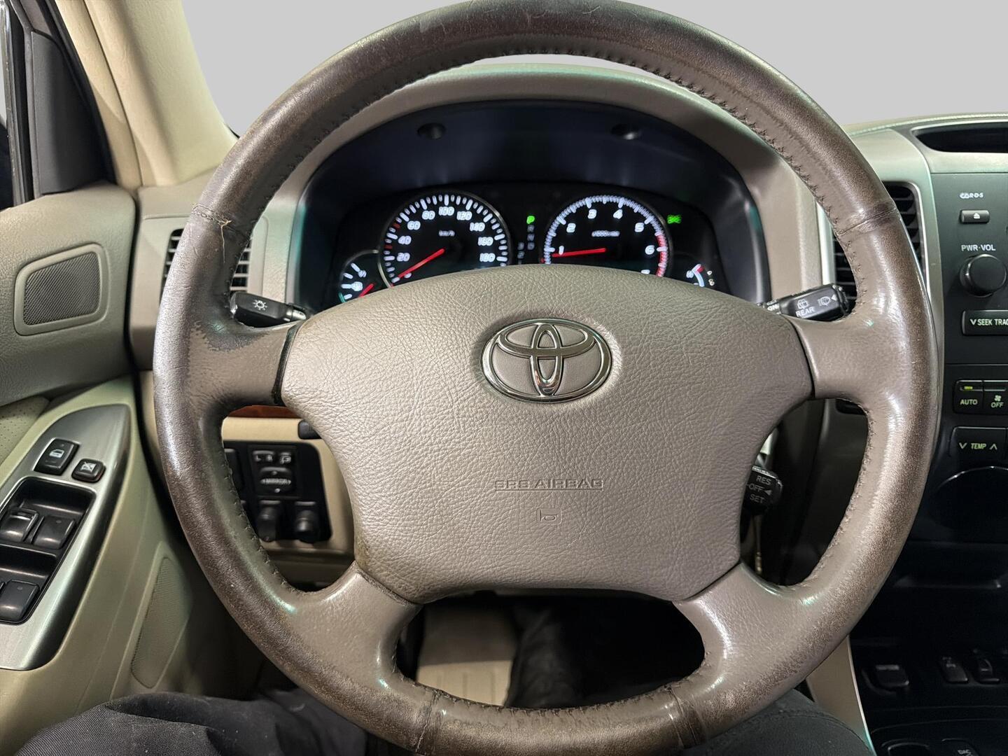 TOYOTA Land Cruiser 2003