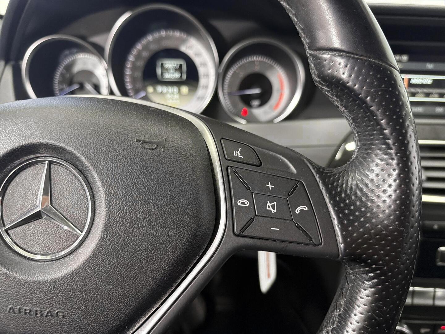 MERCEDES-BENZ C 2011