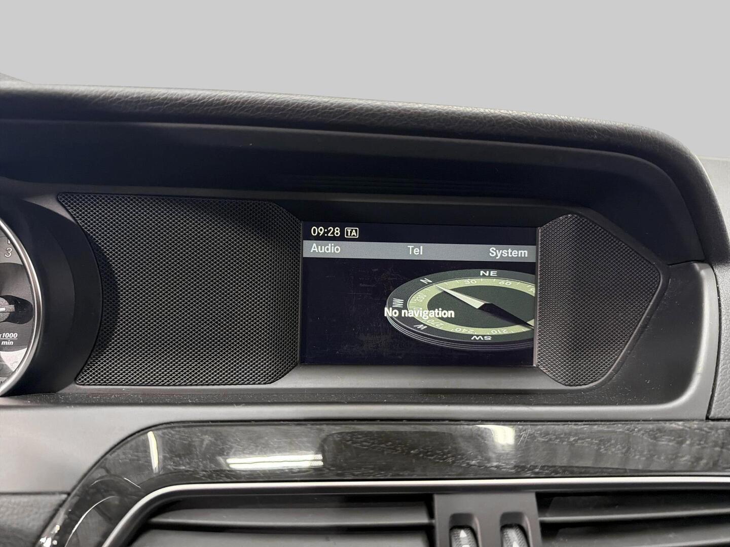 MERCEDES-BENZ C 2011