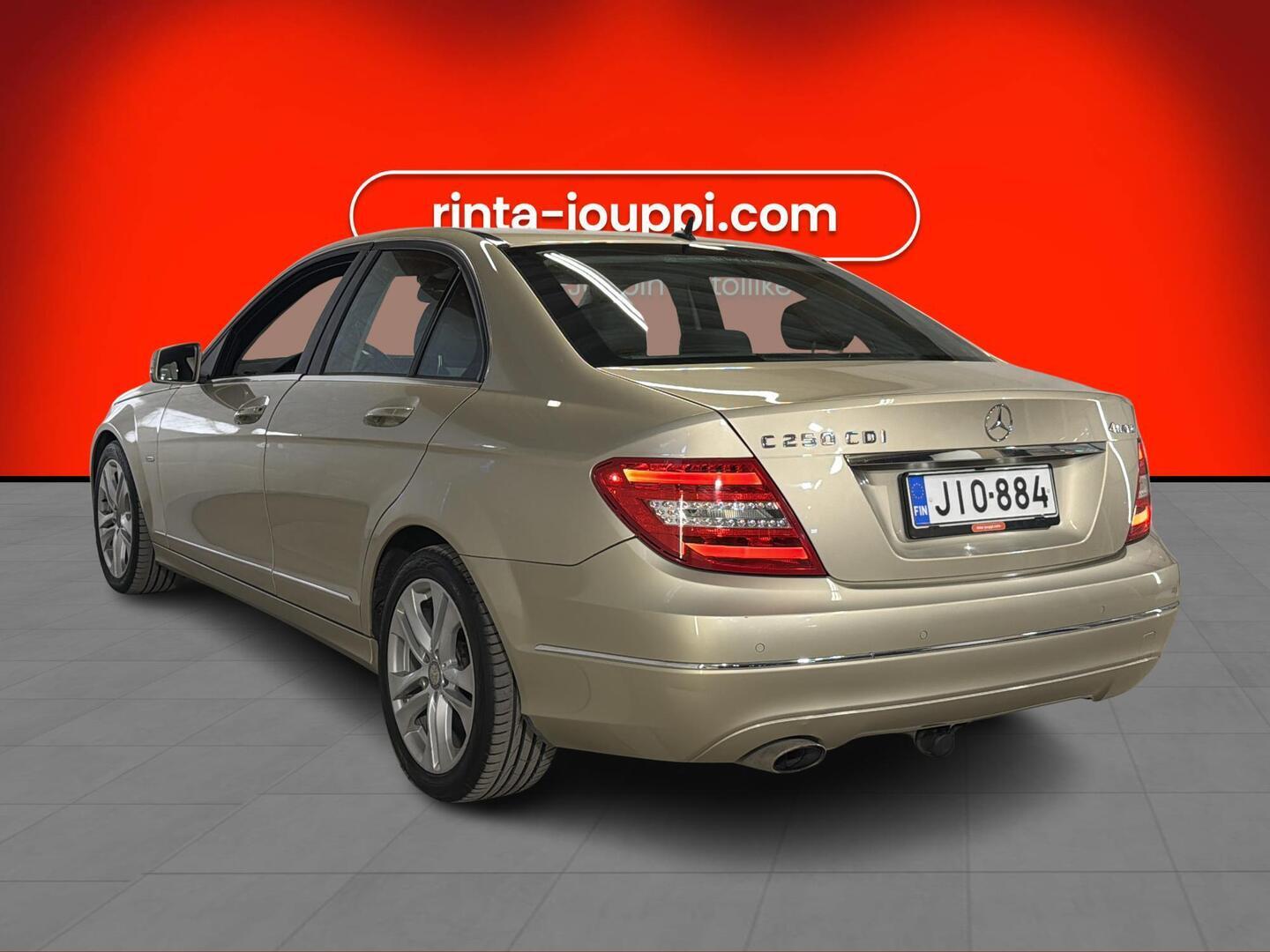 MERCEDES-BENZ C 2011