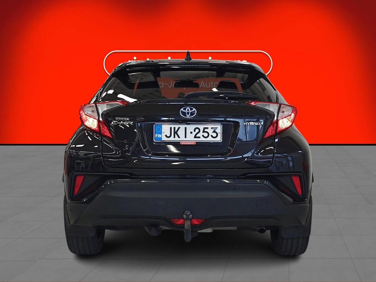TOYOTA C-HR 2017