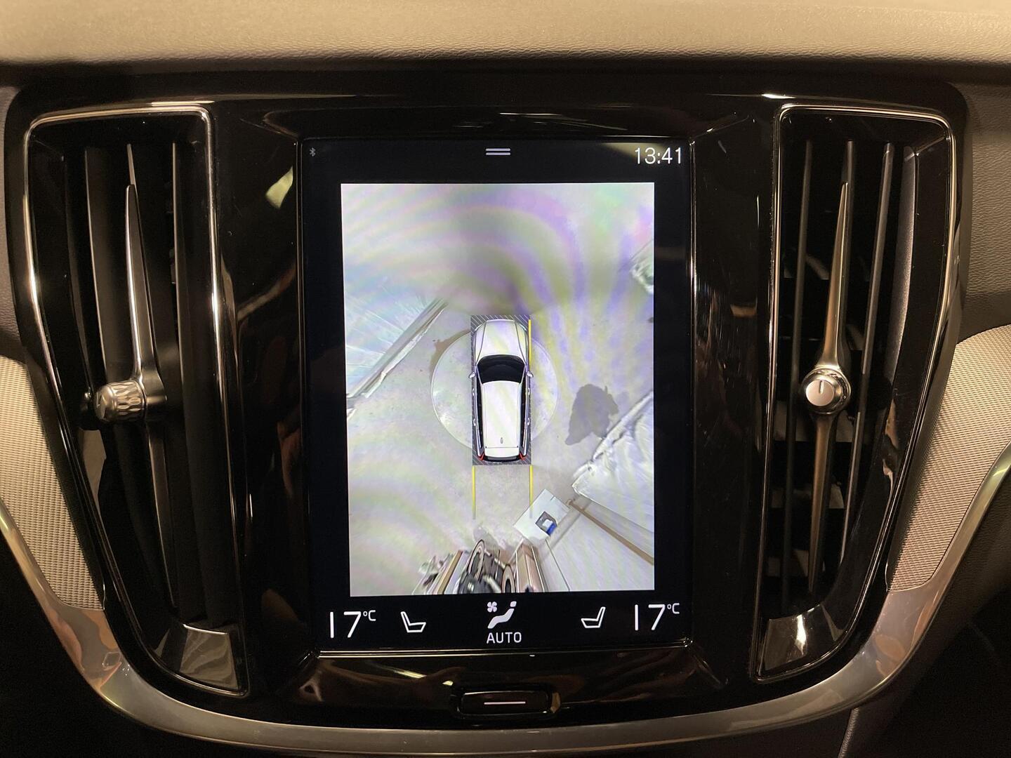 VOLVO V60 2020