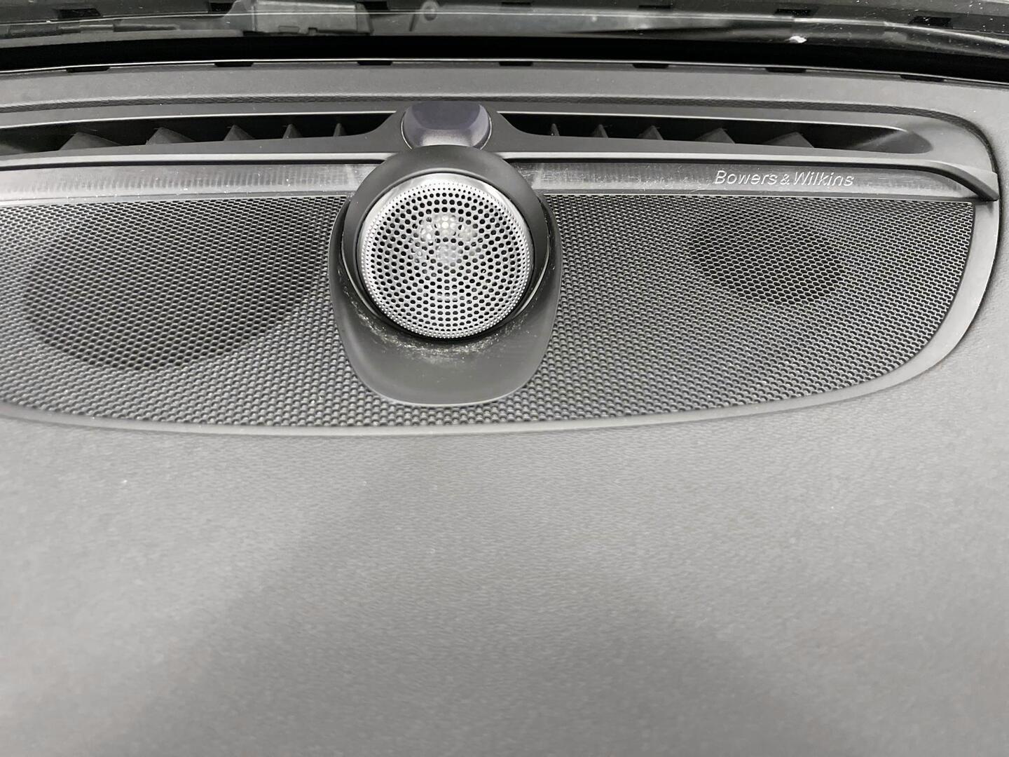 VOLVO V60 2020
