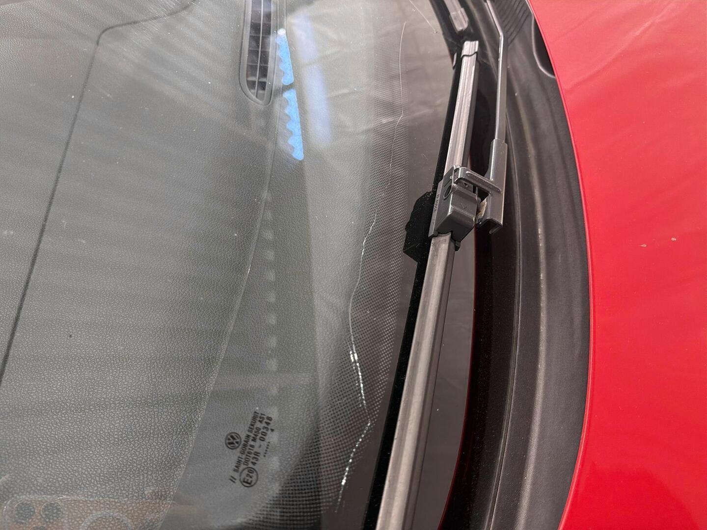 VOLKSWAGEN Golf 2004