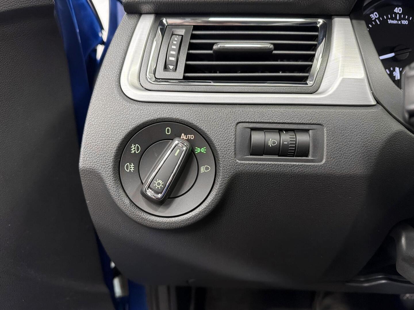SKODA Rapid 2014