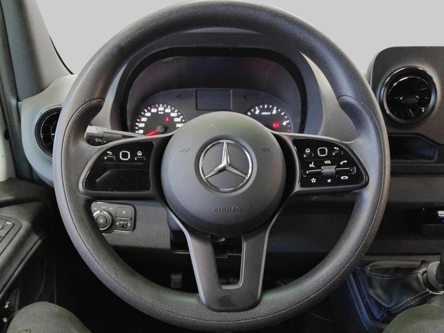 MERCEDES-BENZ Sprinter 2019