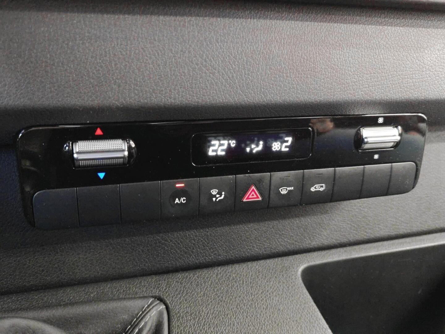 MERCEDES-BENZ Sprinter 2019