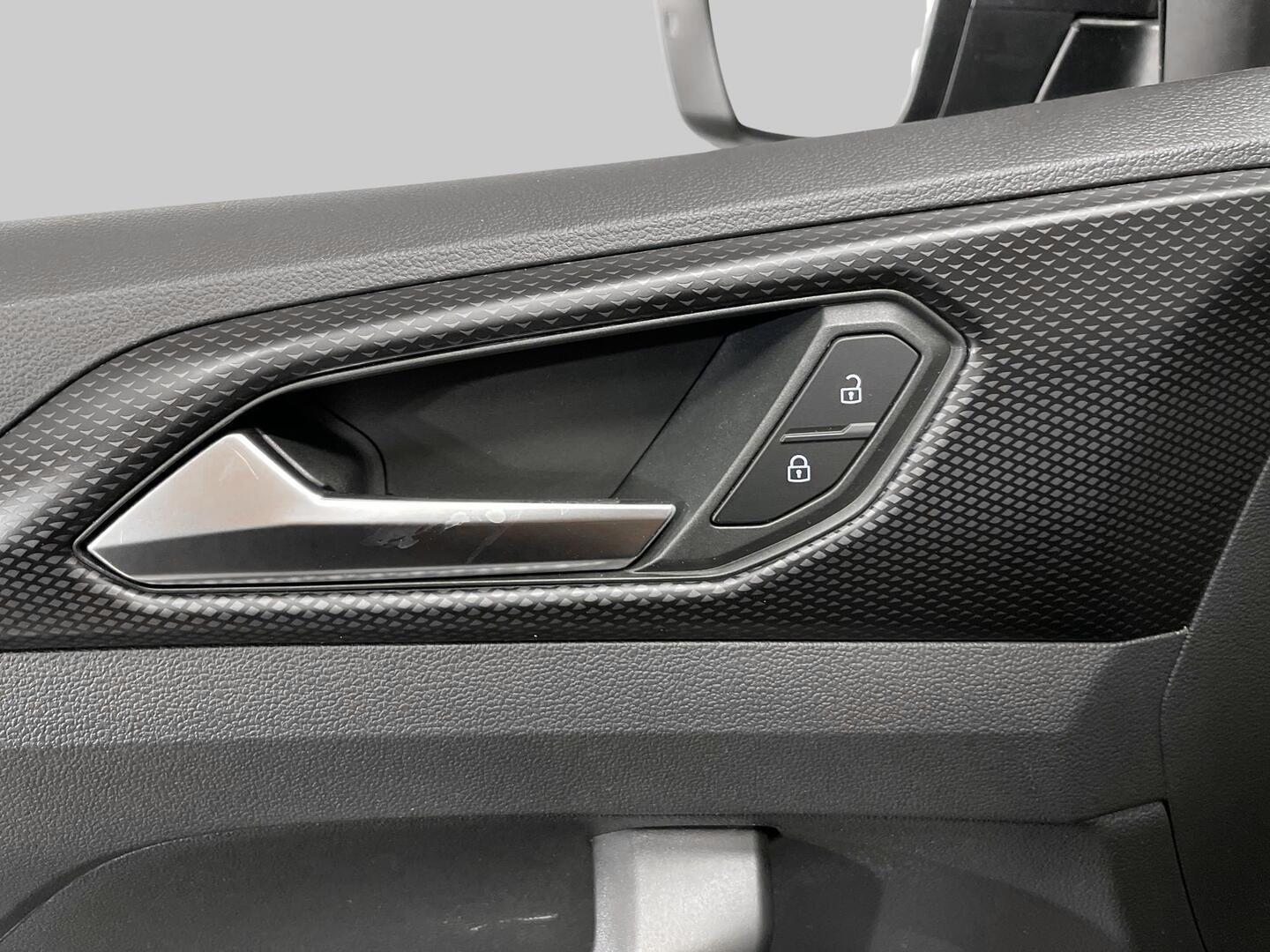 VOLKSWAGEN T-Cross 2023