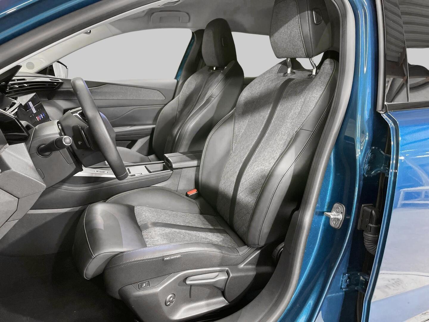 PEUGEOT 408 2025