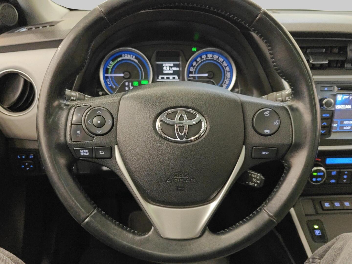 TOYOTA Auris 2013