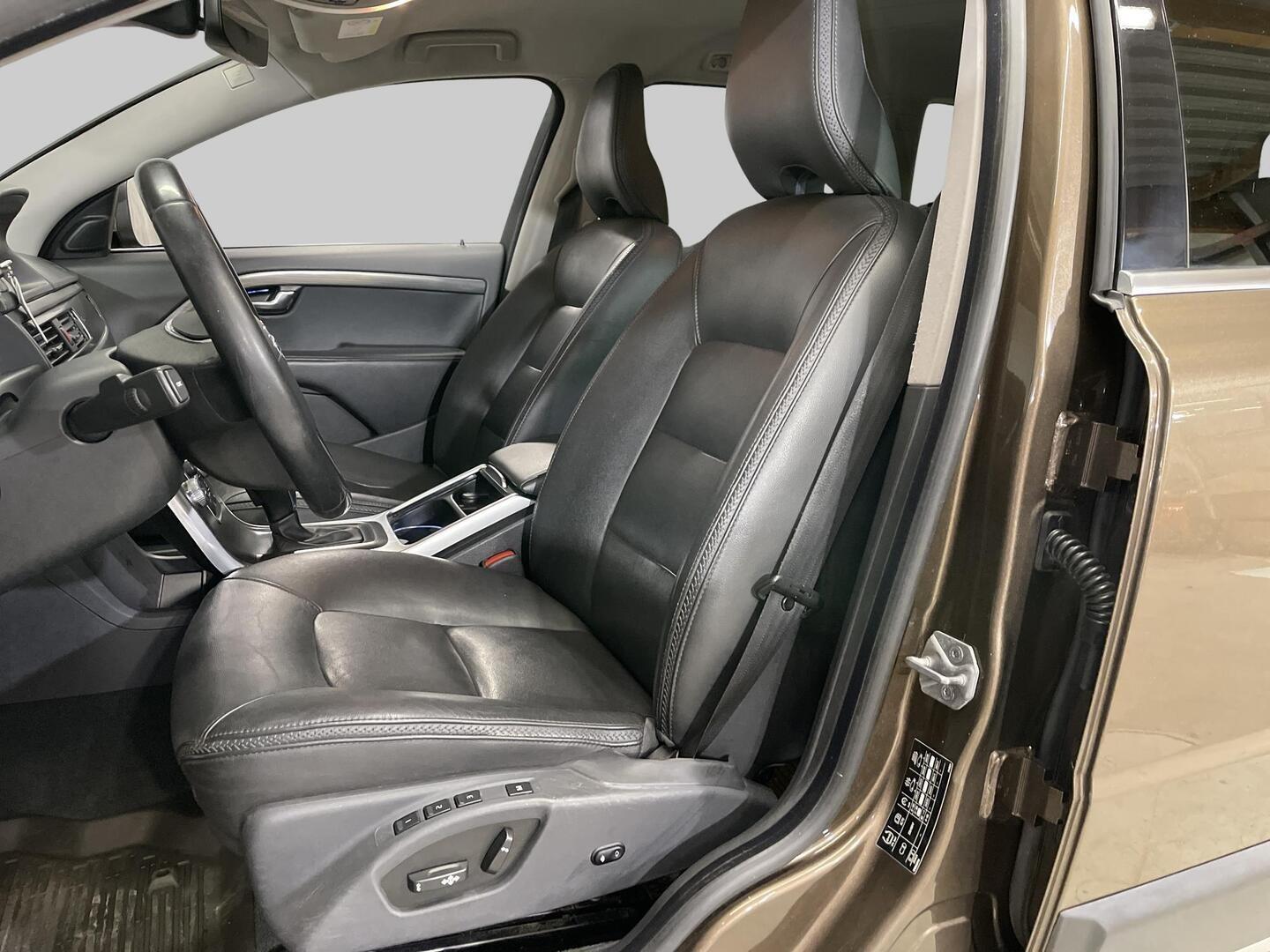 VOLVO XC70 2016