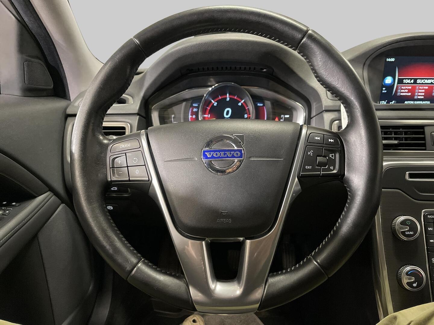 VOLVO XC70 2016