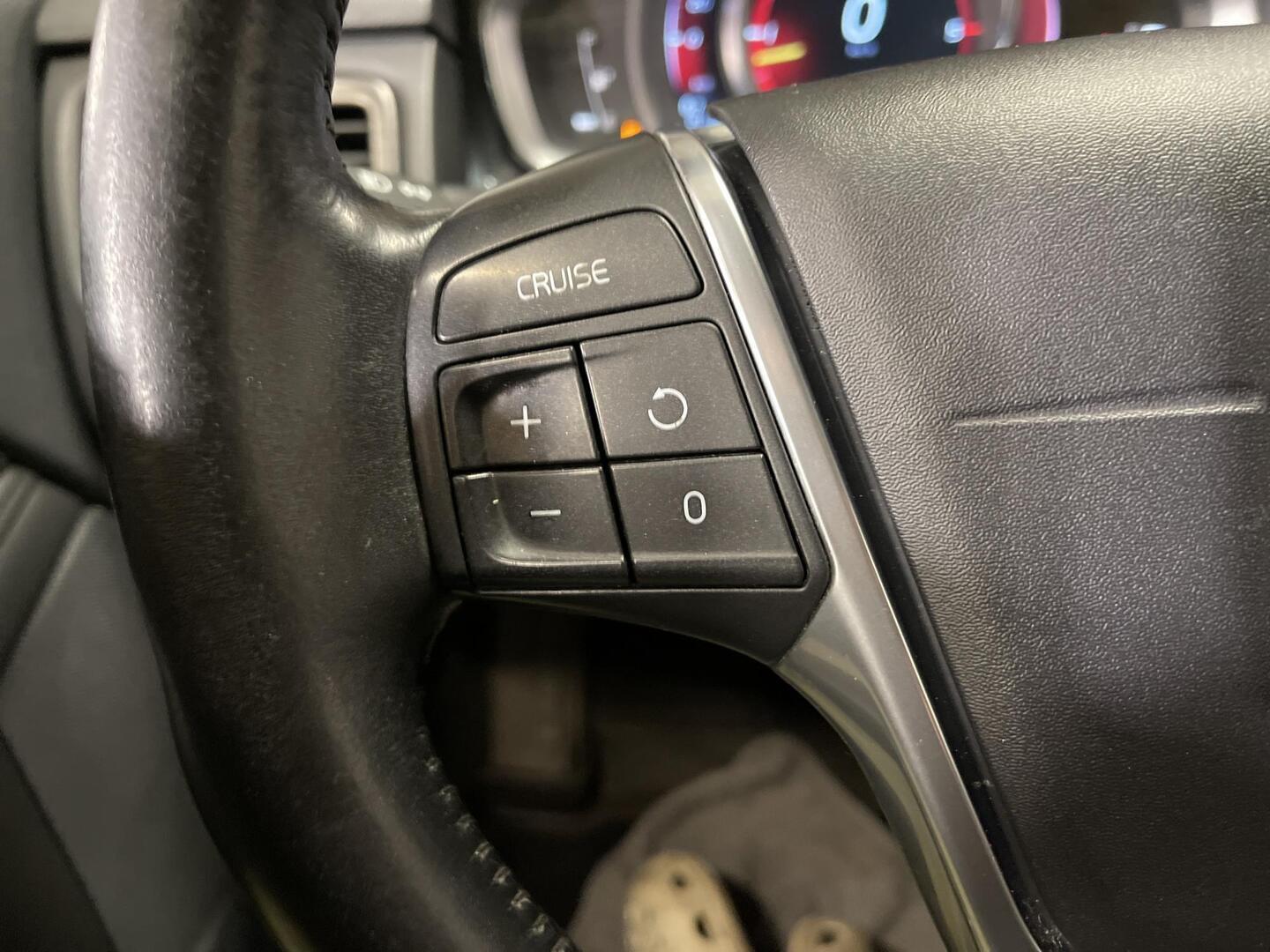 VOLVO XC70 2016