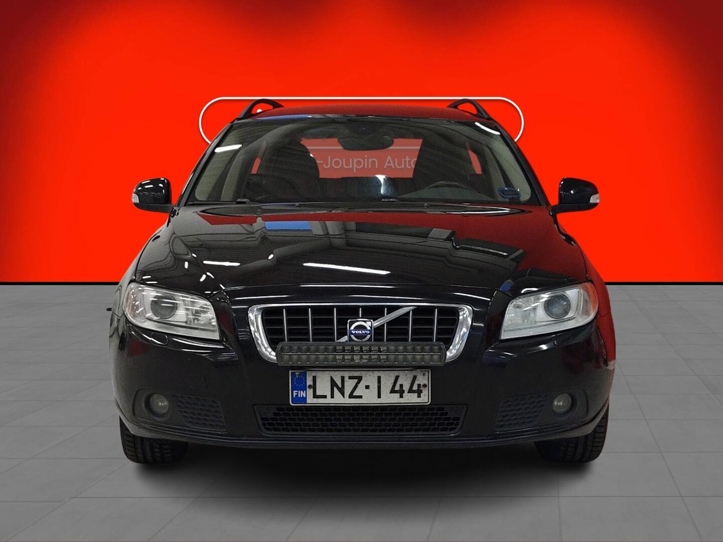 VOLVO V70 2009