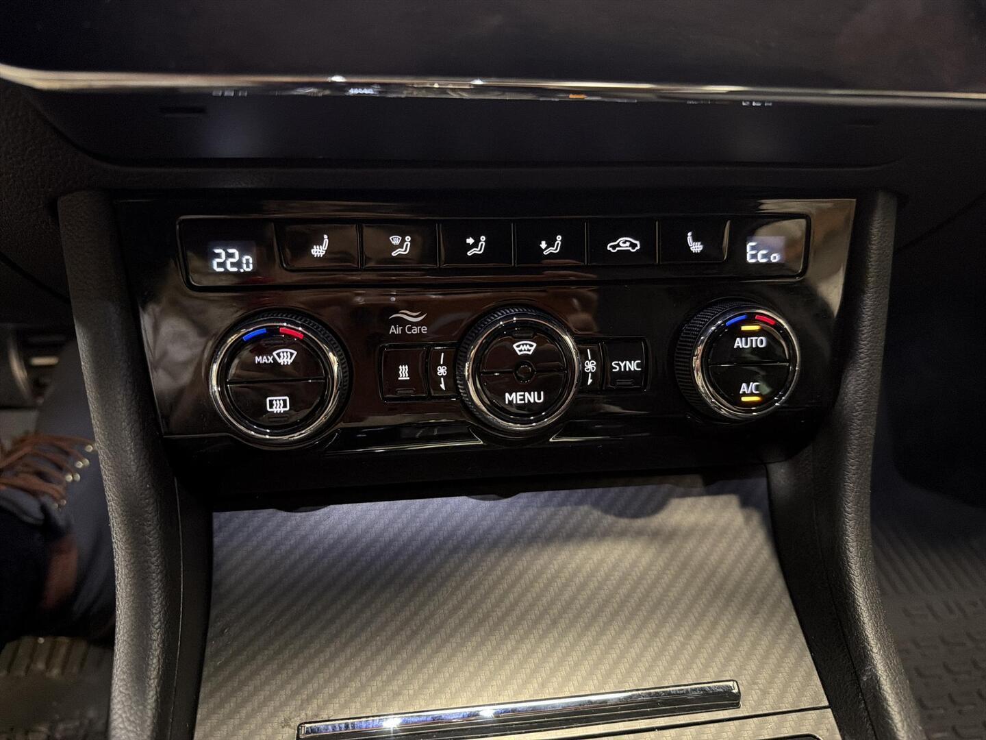 SKODA Superb 2021