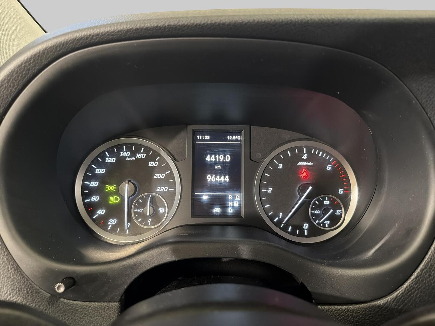 MERCEDES-BENZ Vito 2022