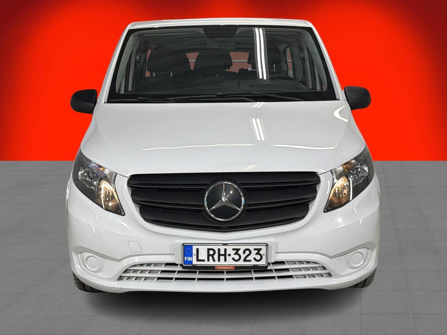 MERCEDES-BENZ Vito 2022