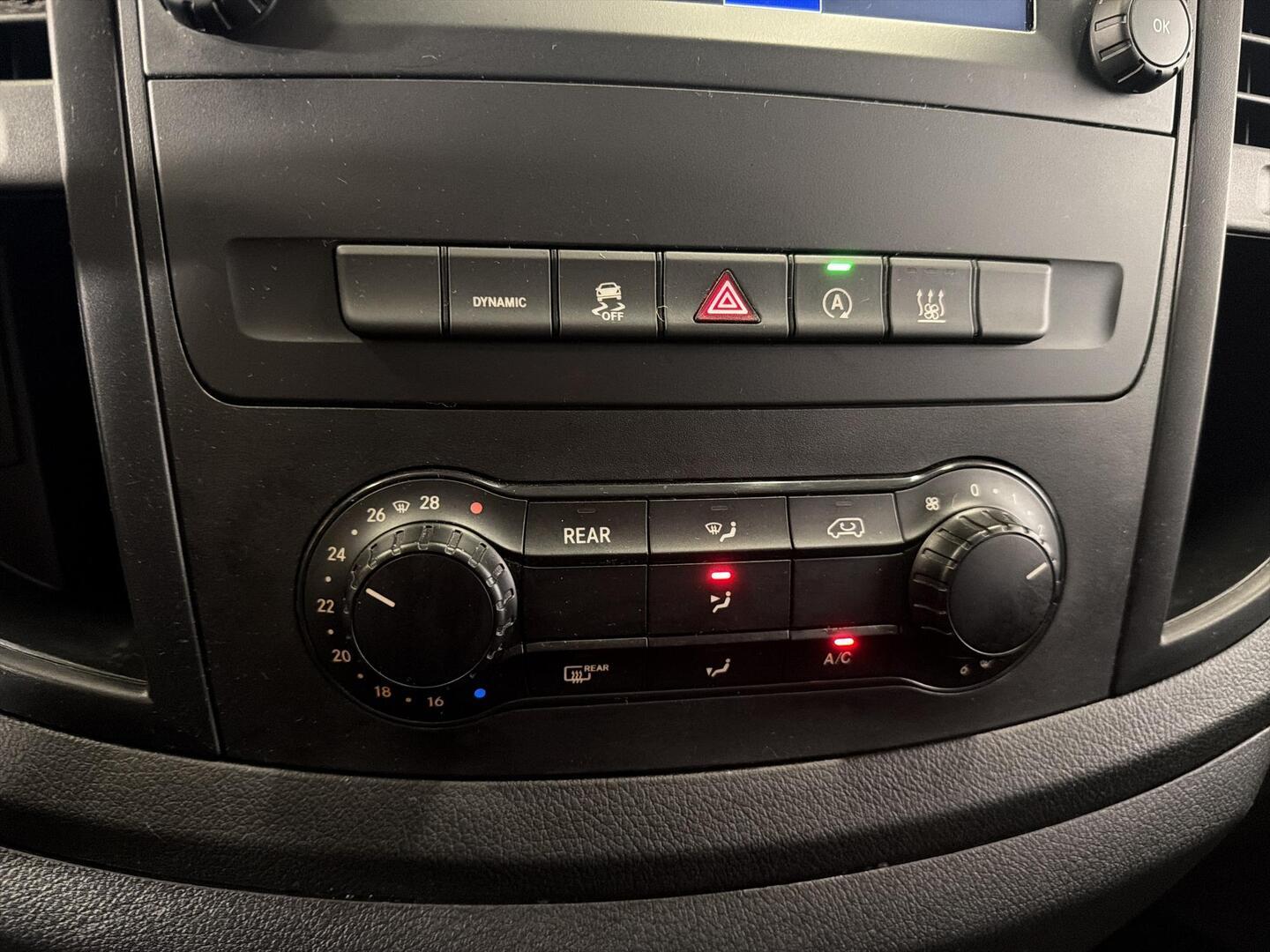 MERCEDES-BENZ Vito 2022