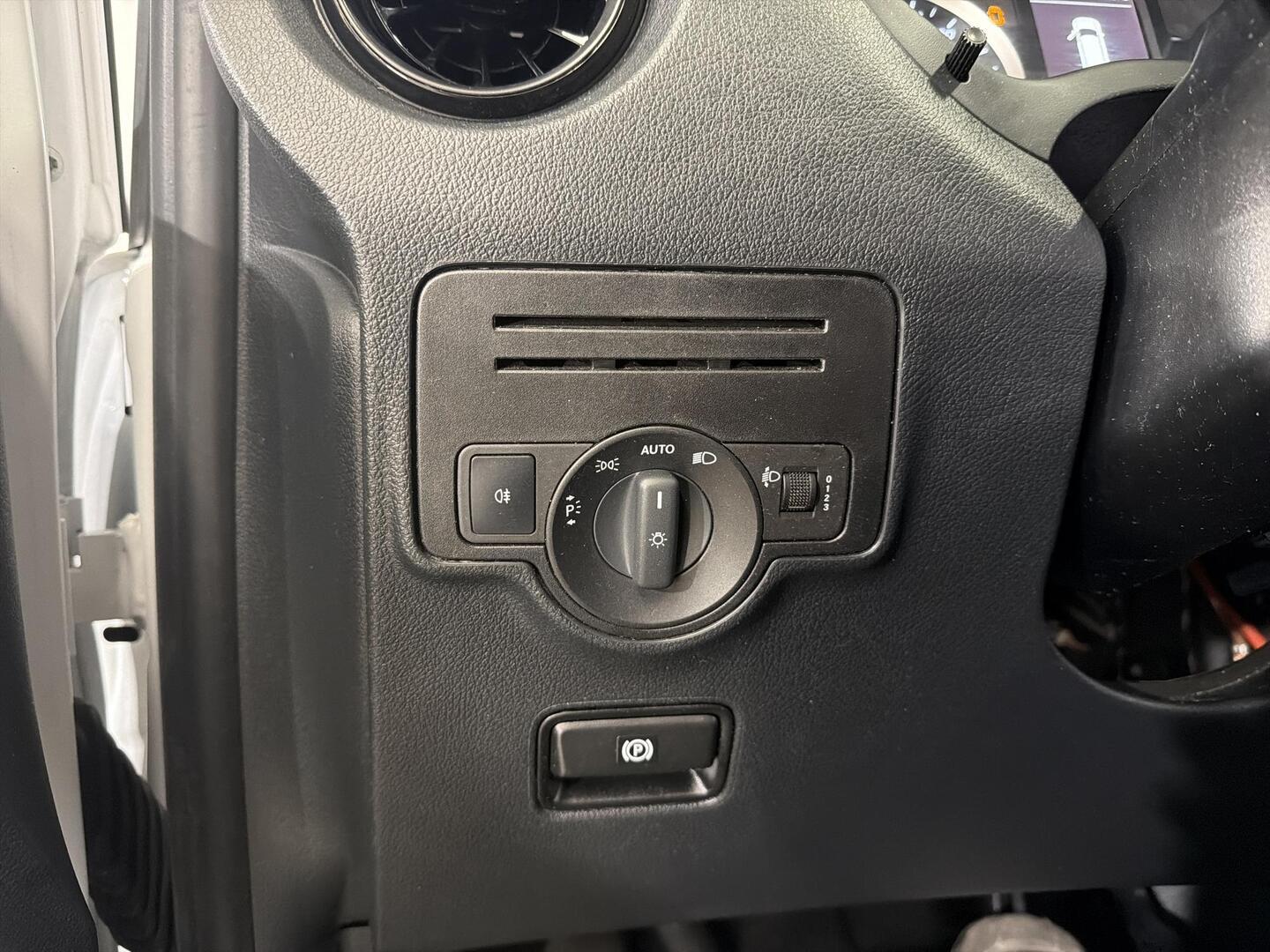 MERCEDES-BENZ Vito 2022