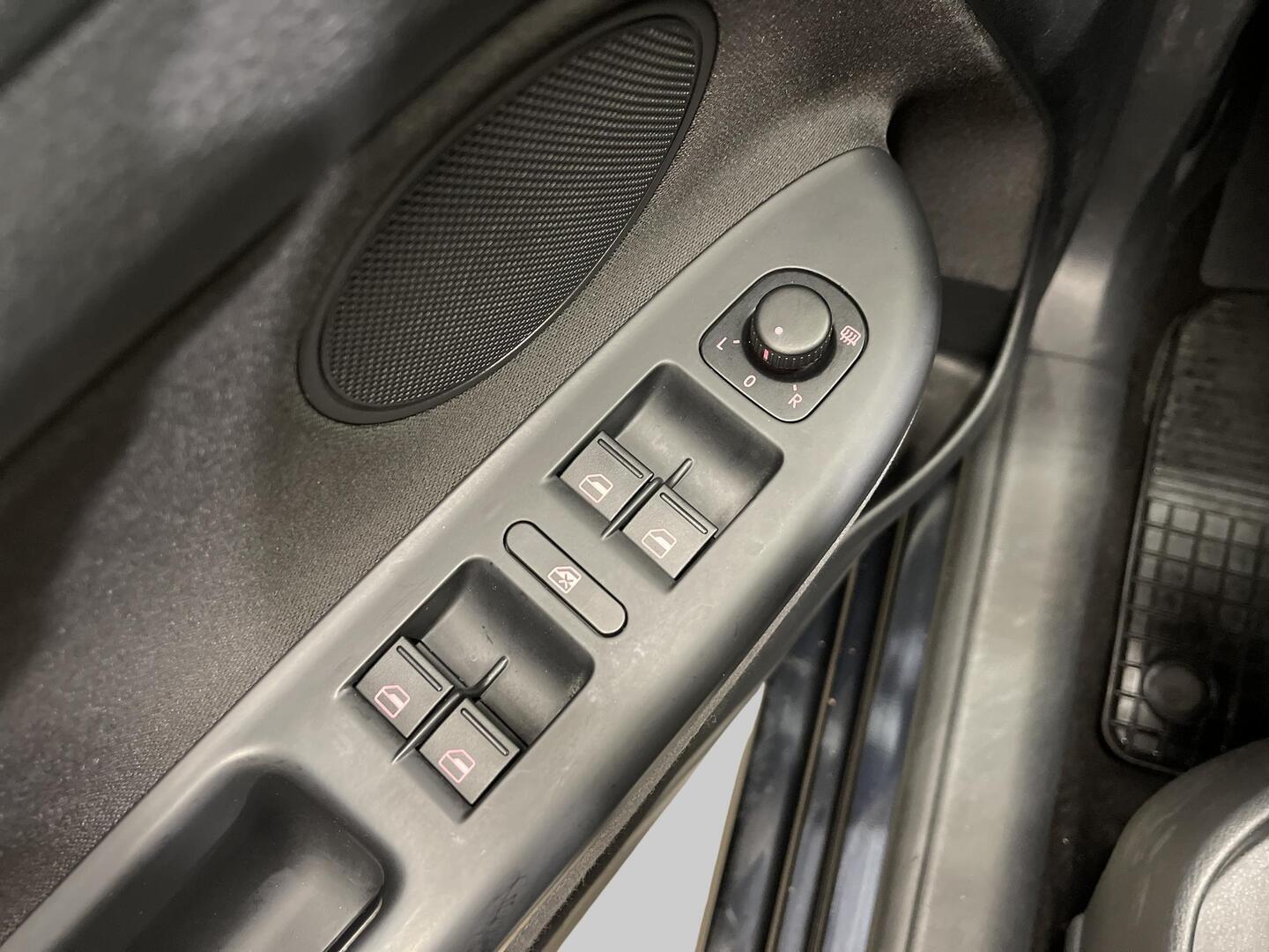 VOLKSWAGEN Golf Plus 2013