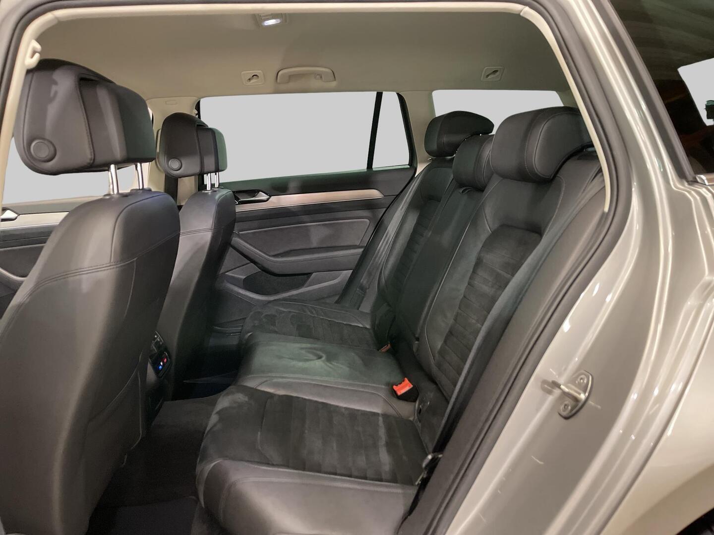 VOLKSWAGEN Passat 2014