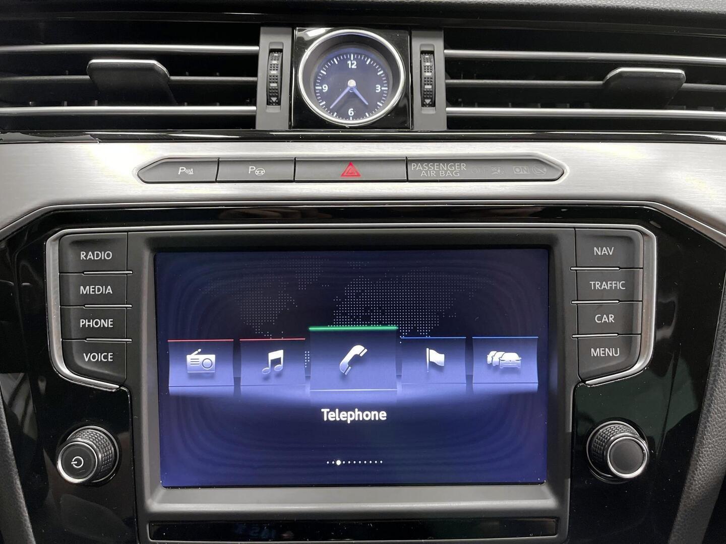 VOLKSWAGEN Passat 2014