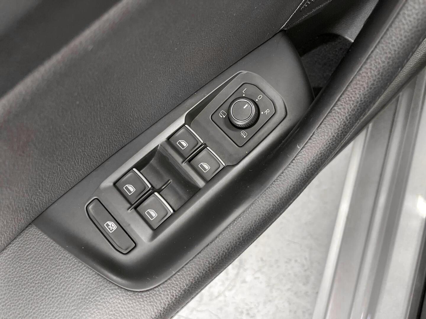 VOLKSWAGEN Passat 2014