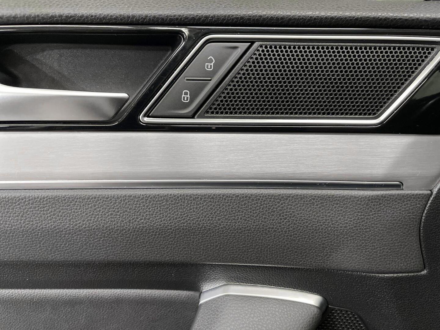 VOLKSWAGEN Passat 2014