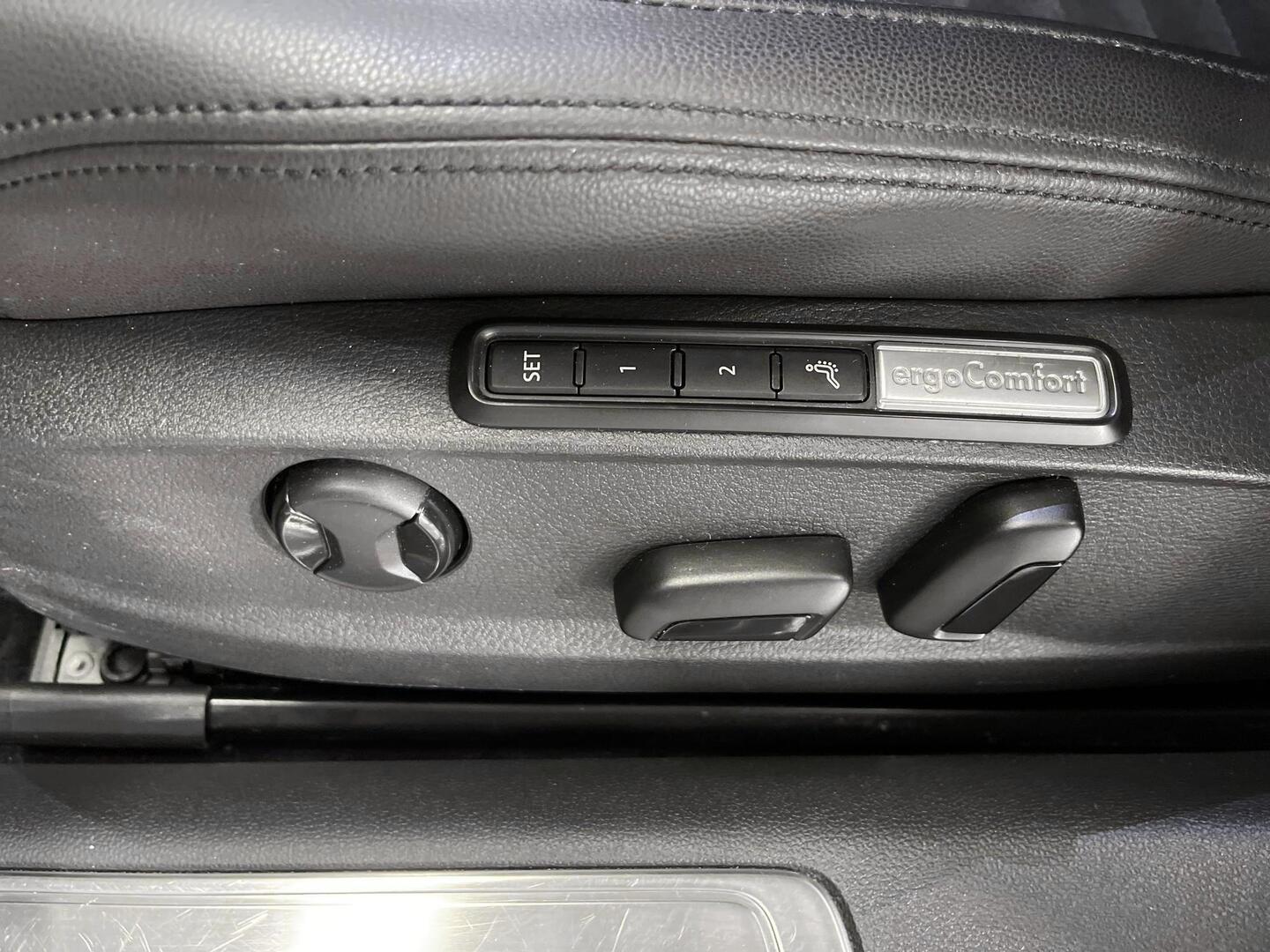 VOLKSWAGEN Passat 2014
