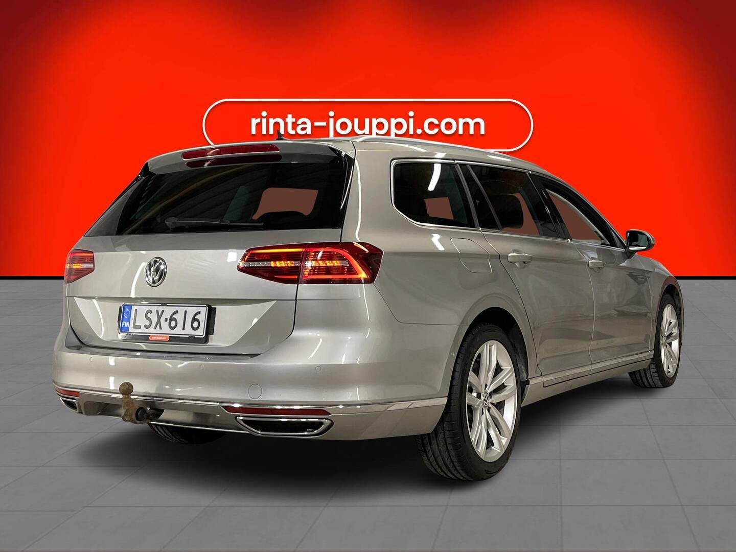 VOLKSWAGEN Passat 2014