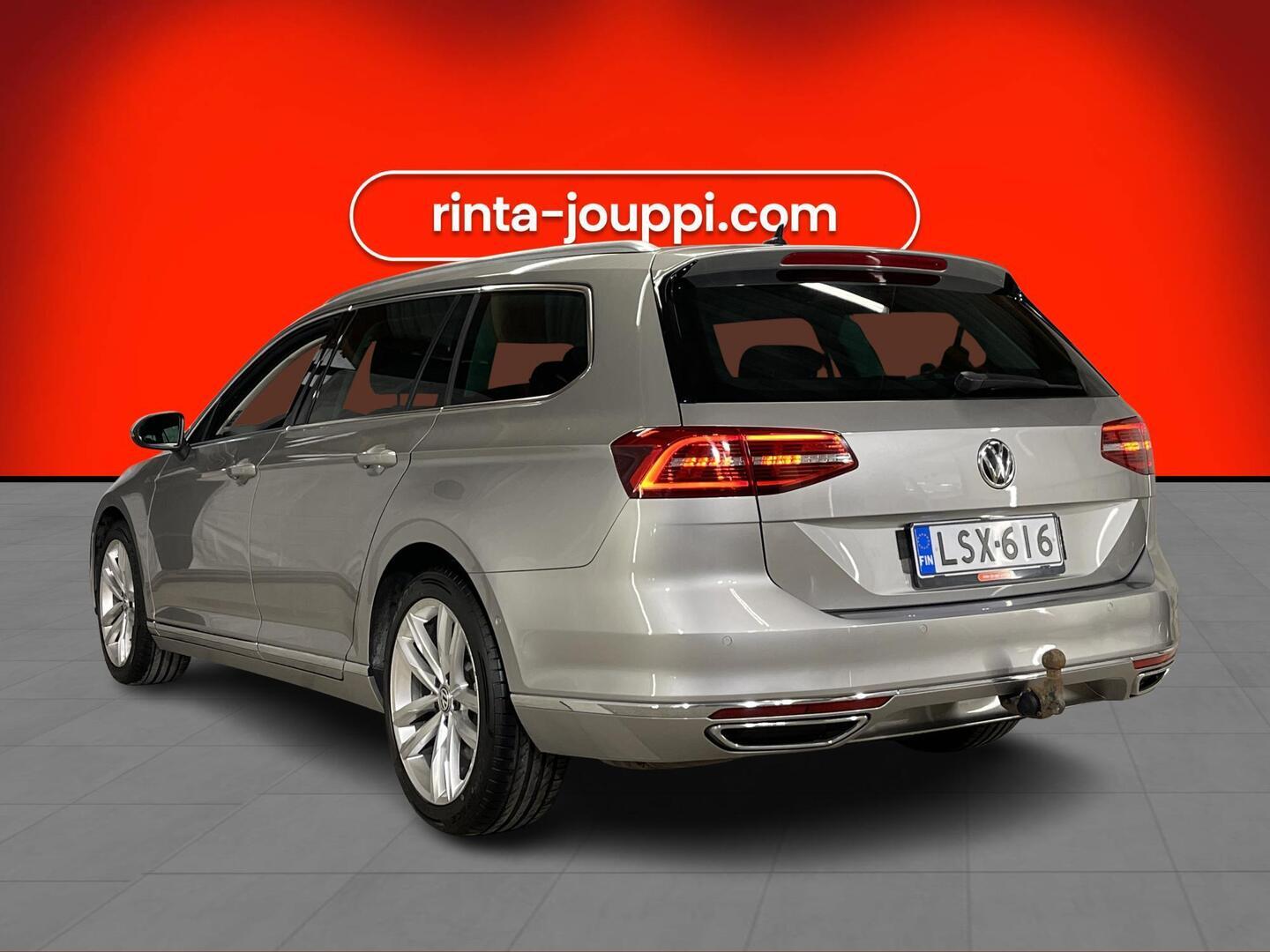 VOLKSWAGEN Passat 2014