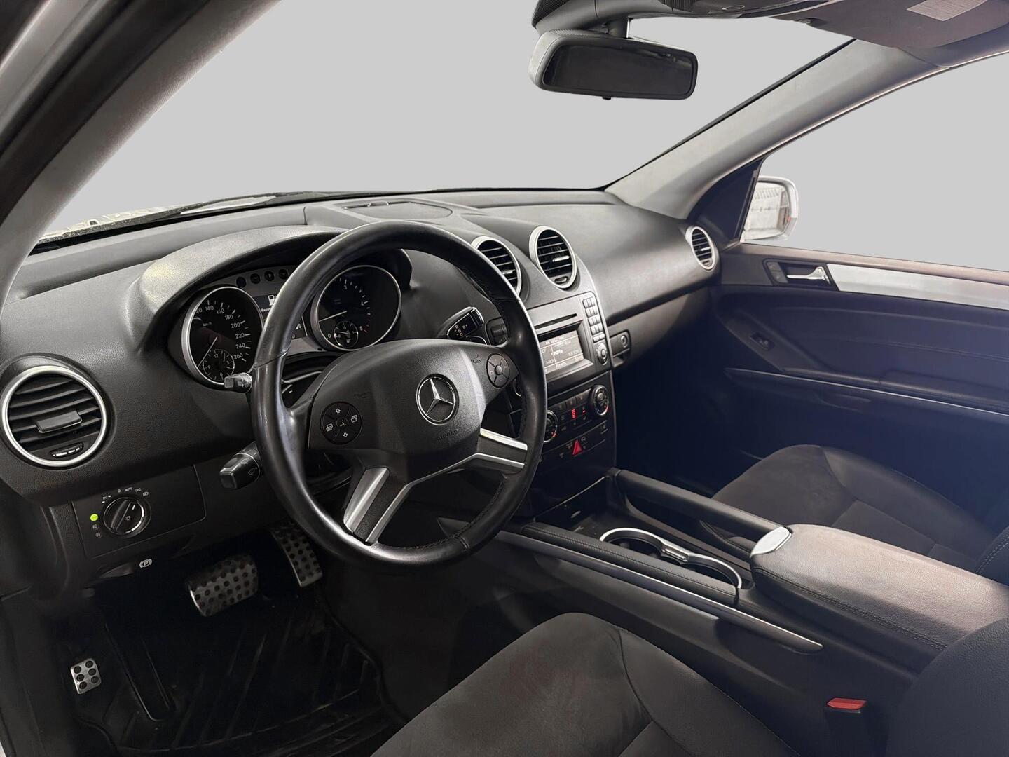 MERCEDES-BENZ ML 2010