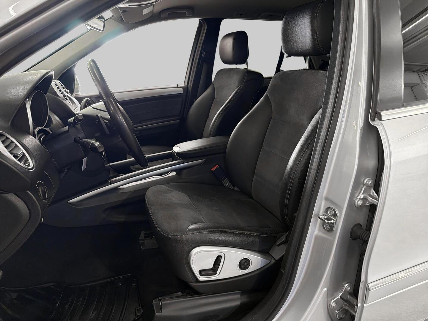 MERCEDES-BENZ ML 2010