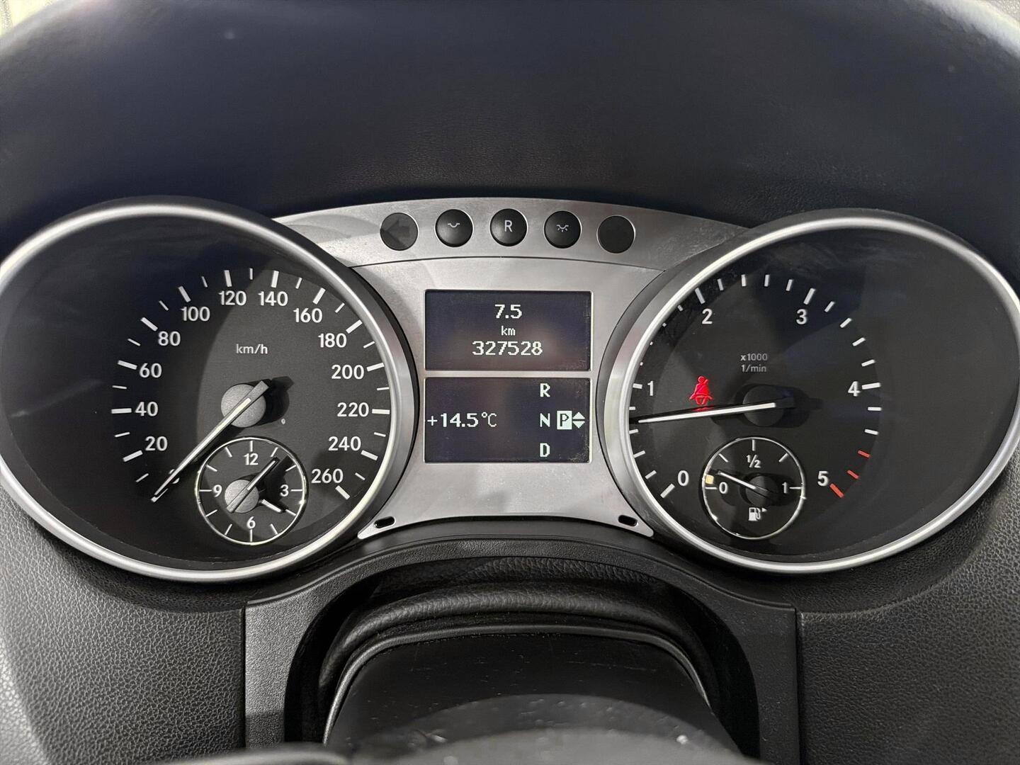 MERCEDES-BENZ ML 2010