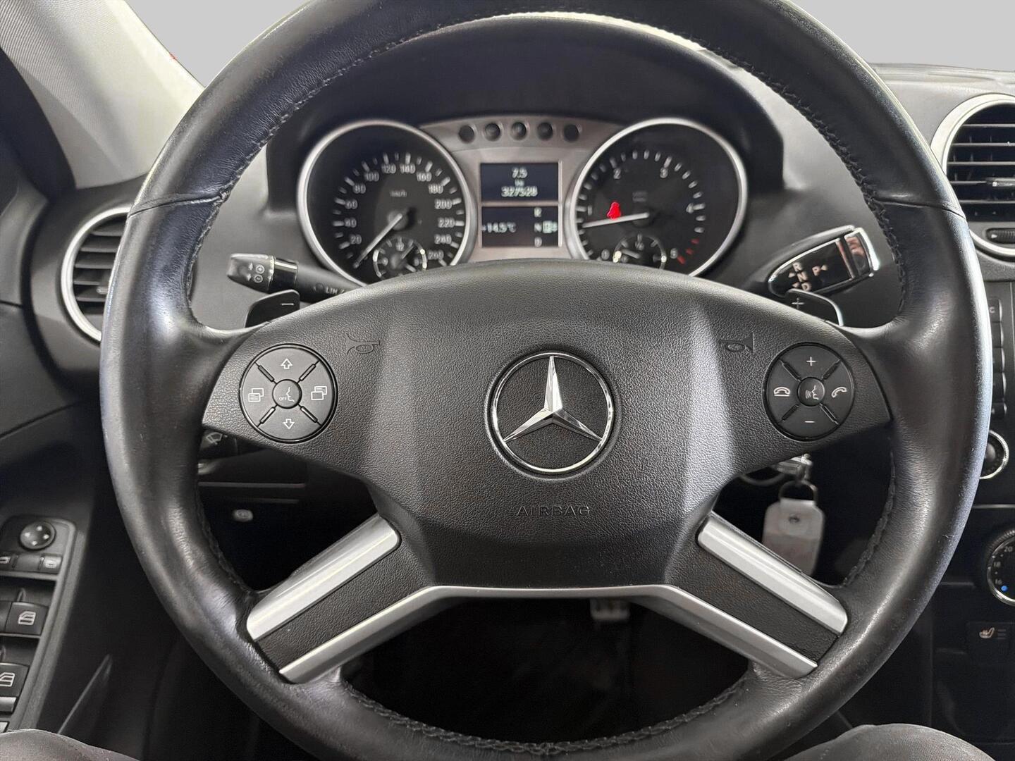 MERCEDES-BENZ ML 2010