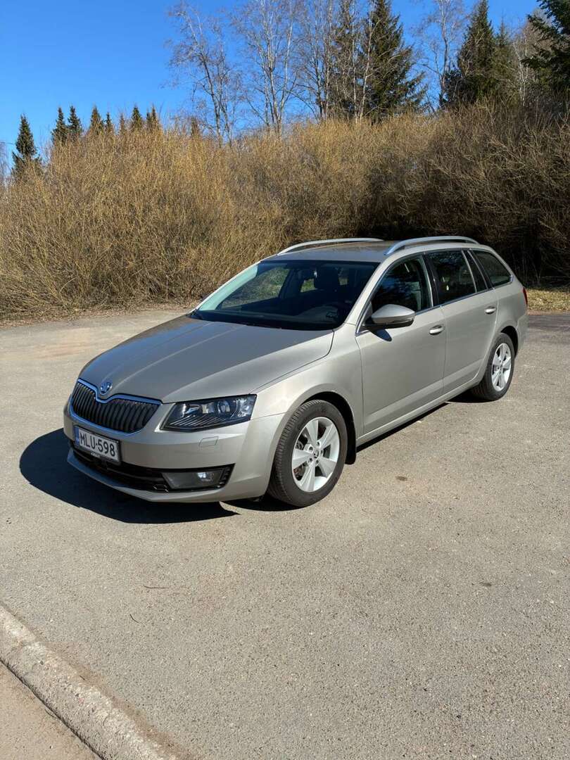 SKODA Octavia 2014