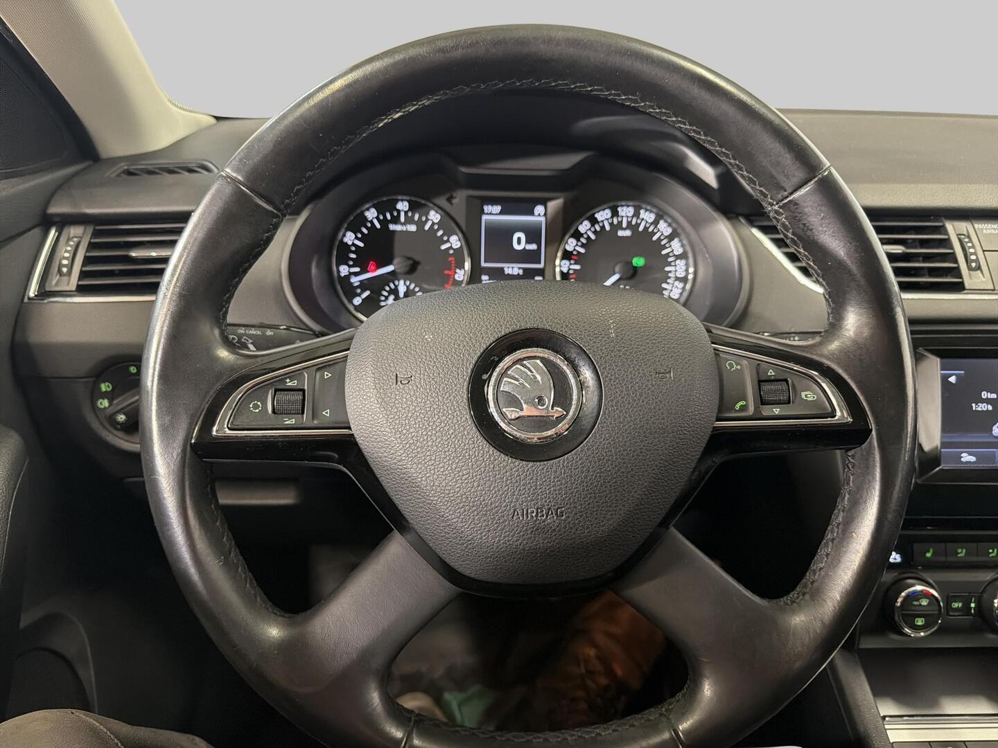 SKODA Octavia 2014